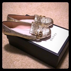 Gold Gucci loafers, sz 38.5